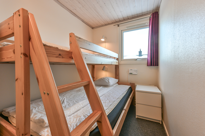 sovrum 2 med våningsäng
